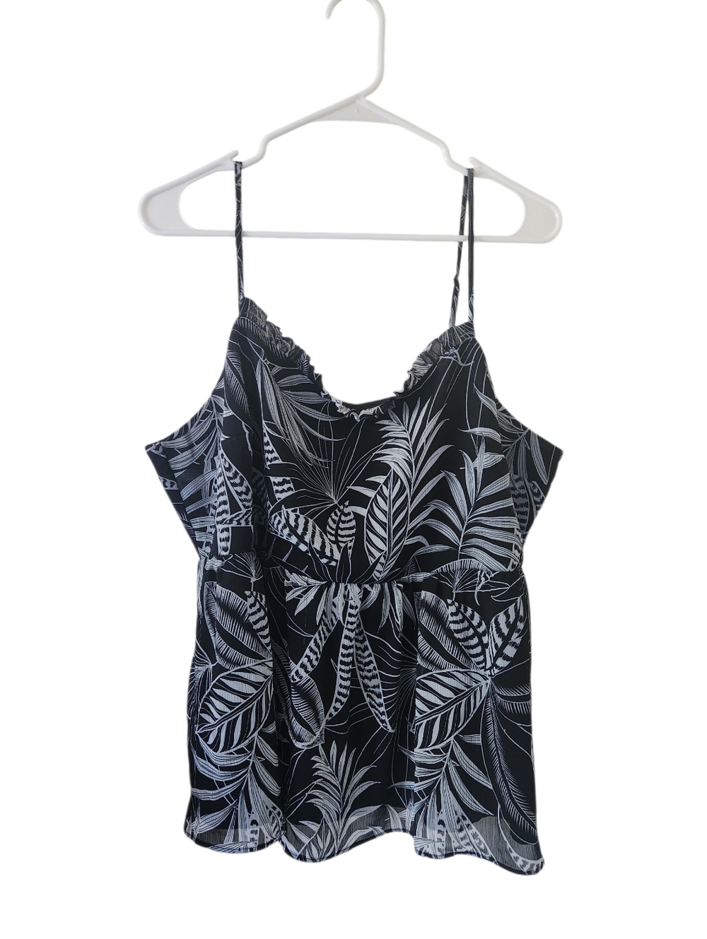 Banana Republic Black & White Floral Sleeveless Top